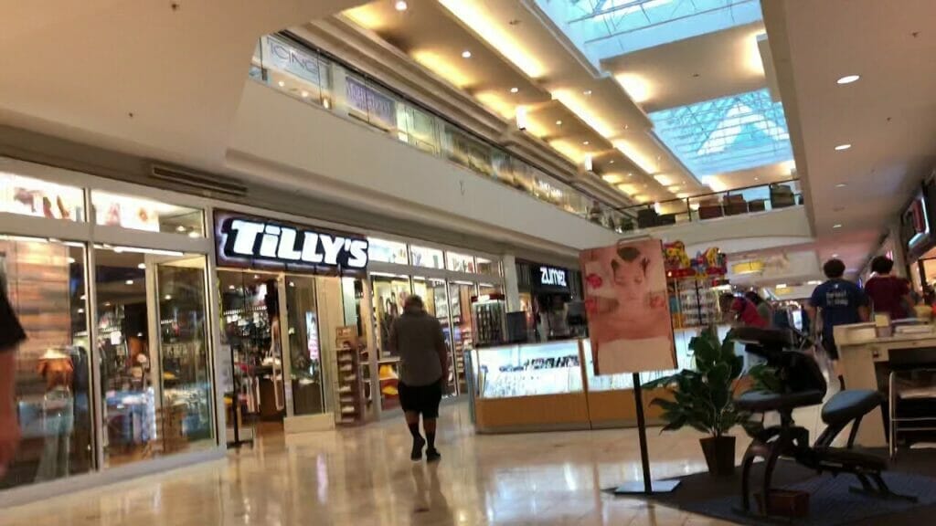 Tulsa Hills Shopping Center