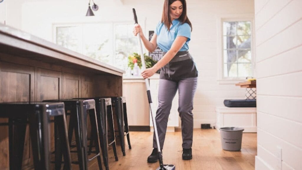 cleaning services in lawton
